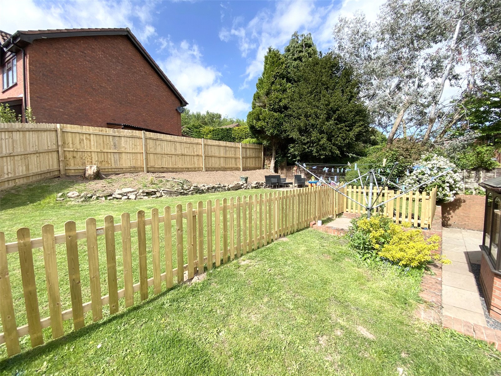Meadowsweet Drive, Priorslee, Telford, TF2 - DB Roberts