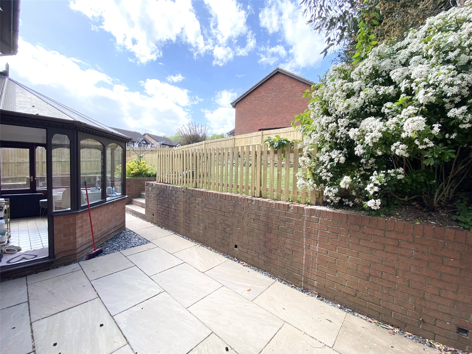 Meadowsweet Drive, Priorslee, Telford, TF2 - DB Roberts