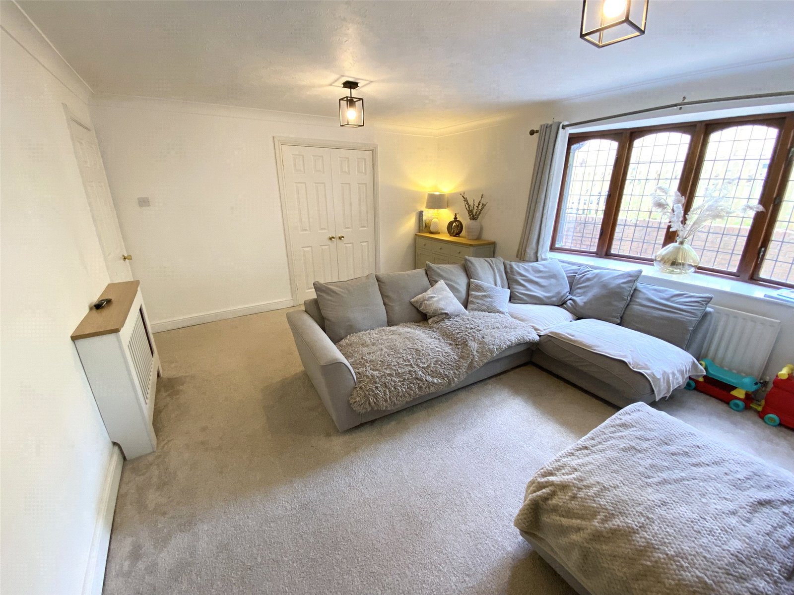 Meadowsweet Drive, Priorslee, Telford, TF2 - DB Roberts