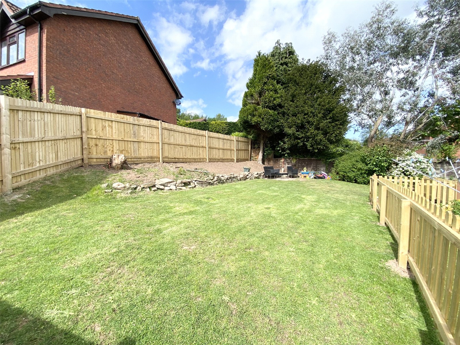 Meadowsweet Drive, Priorslee, Telford, TF2 - DB Roberts