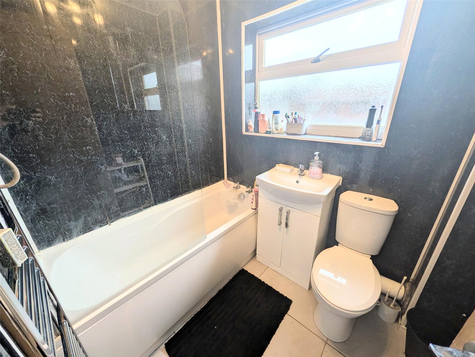Rathwell Close, Pendeford, Wolverhampton, WV9 - DB Roberts