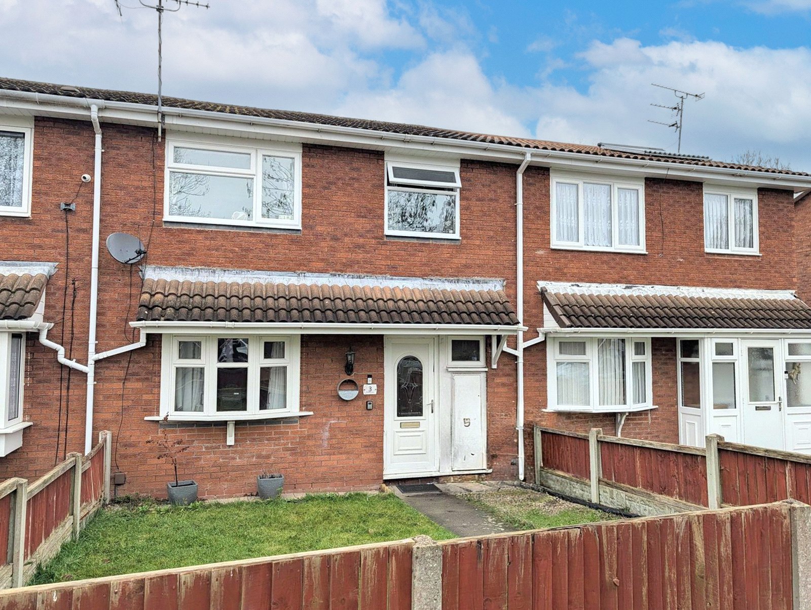 Rathwell Close, Pendeford, Wolverhampton, WV9 - DB Roberts