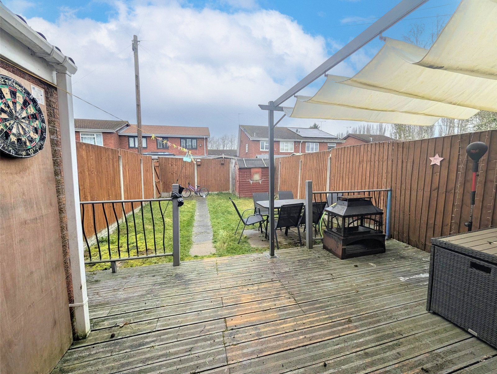 Rathwell Close, Pendeford, Wolverhampton, WV9 - DB Roberts