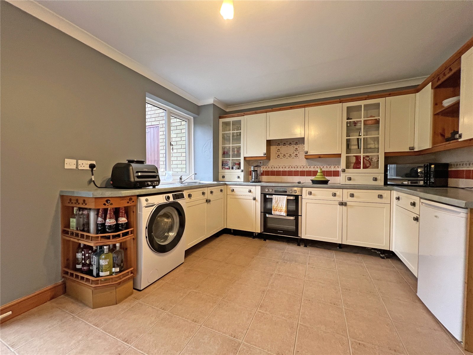Dinthill, Telford, Shropshire, TF3 - DB Roberts