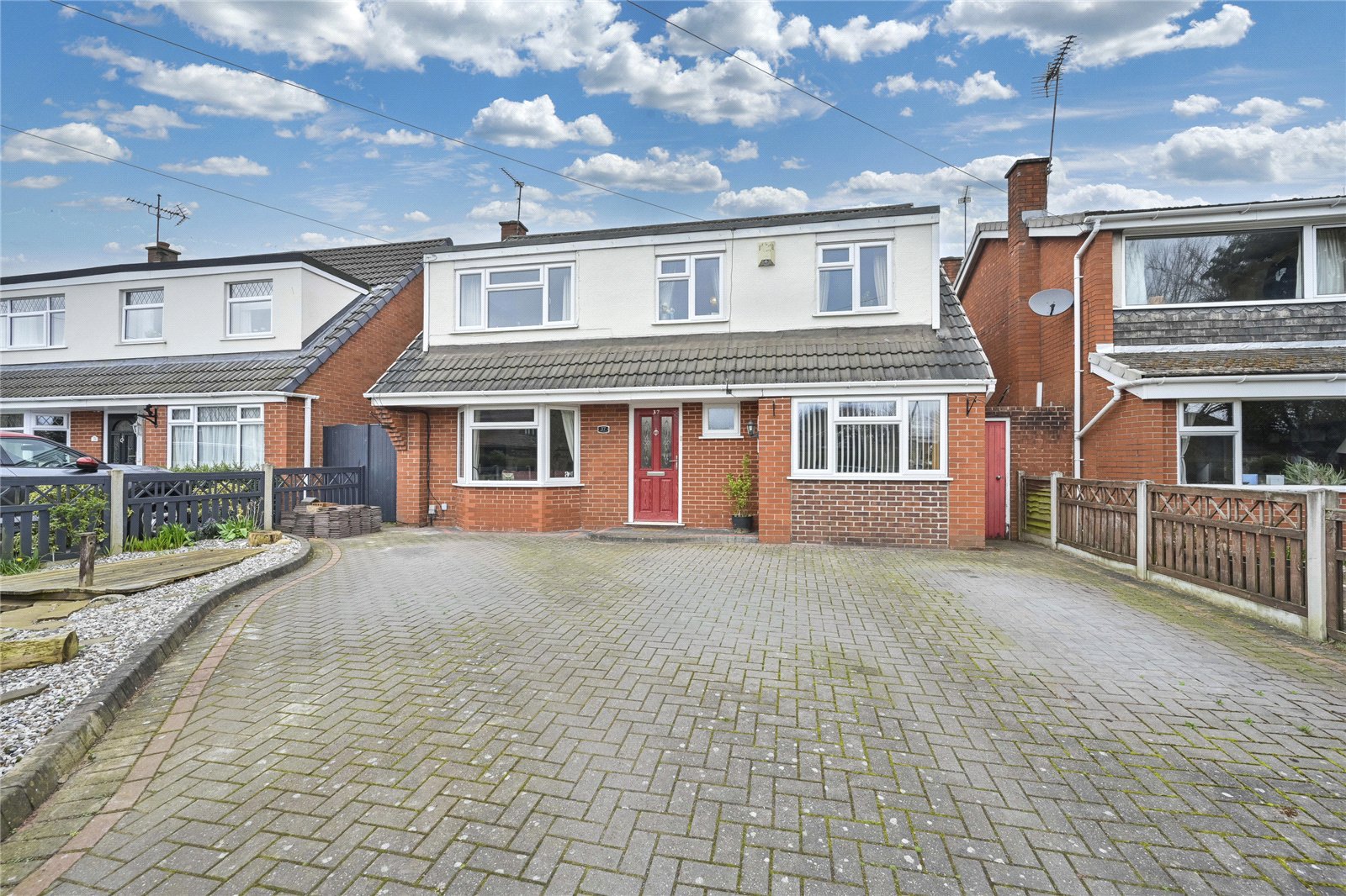 Burton Manor Road, Stafford, Staffordshire, ST17 - DB Roberts