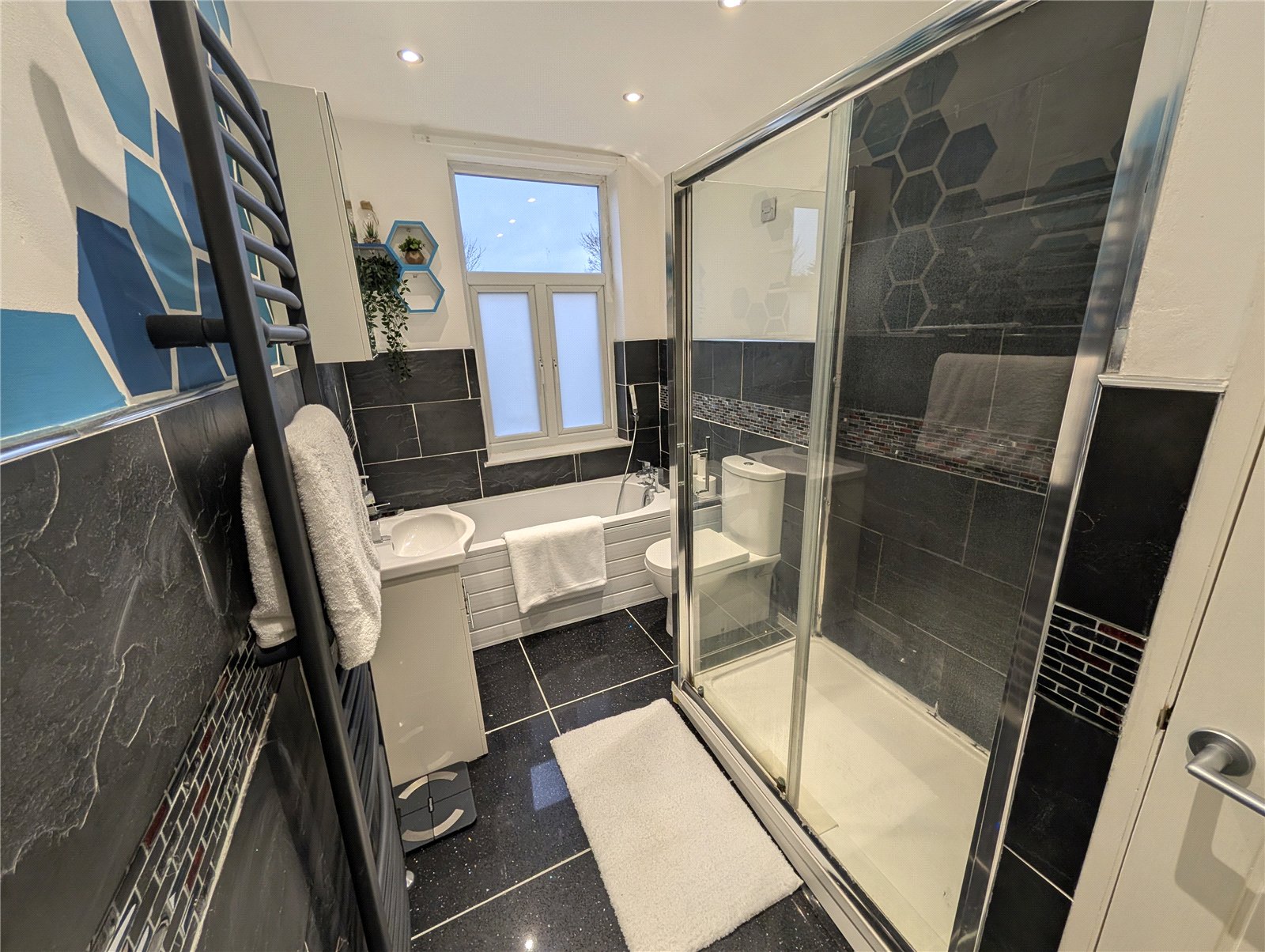 Bushbury Lane, Wolverhampton, West Midlands, WV10 - DB Roberts