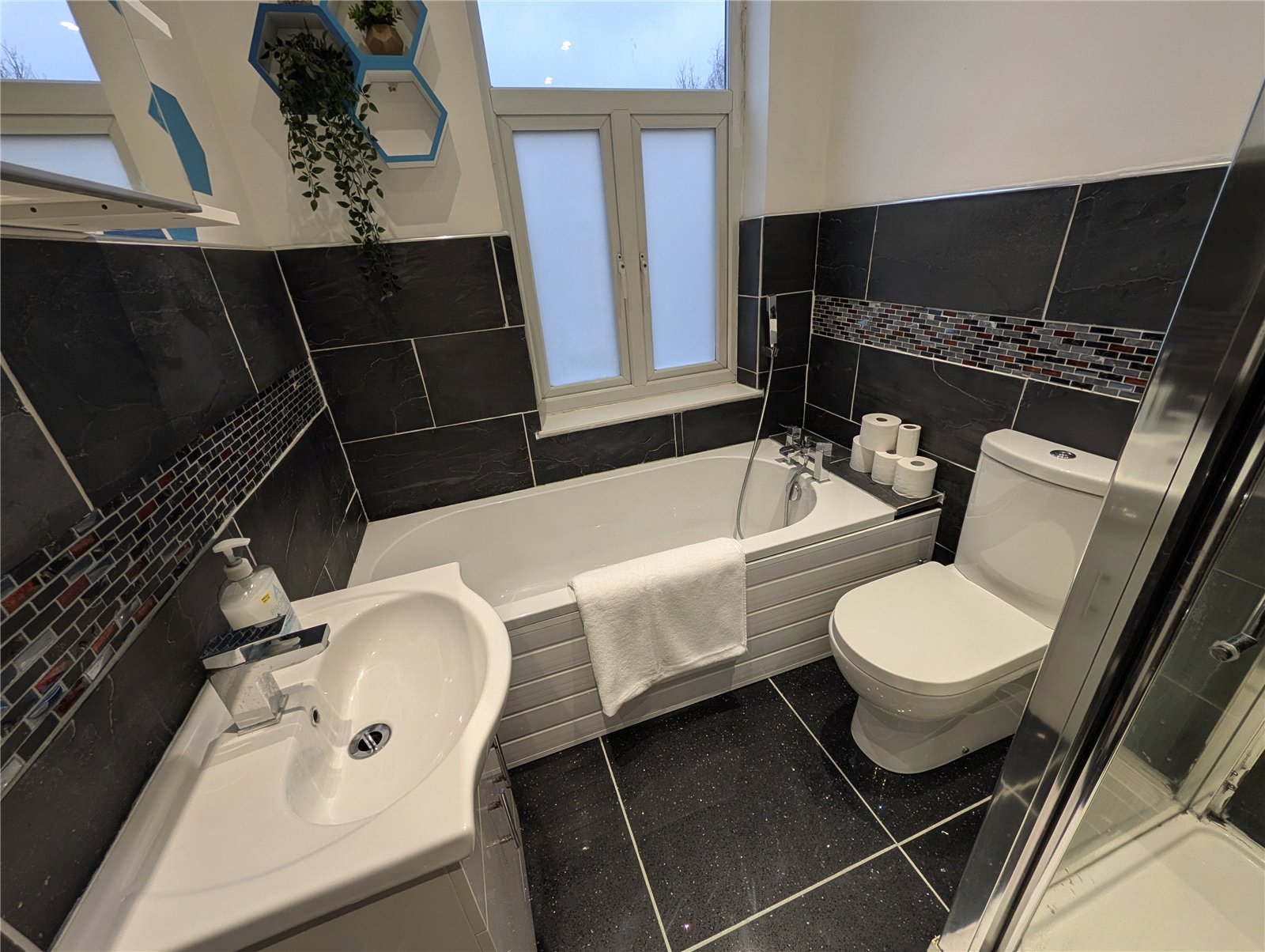 Bushbury Lane, Wolverhampton, West Midlands, WV10 - DB Roberts