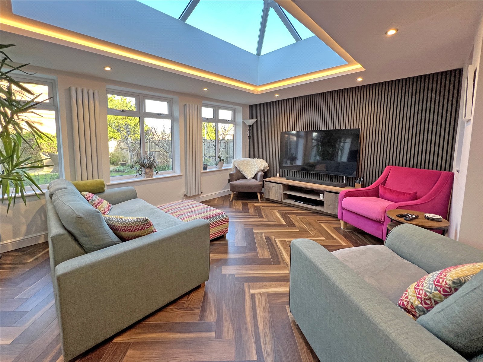Highgrove Meadows, Priorslee, Telford, TF2 - DB Roberts