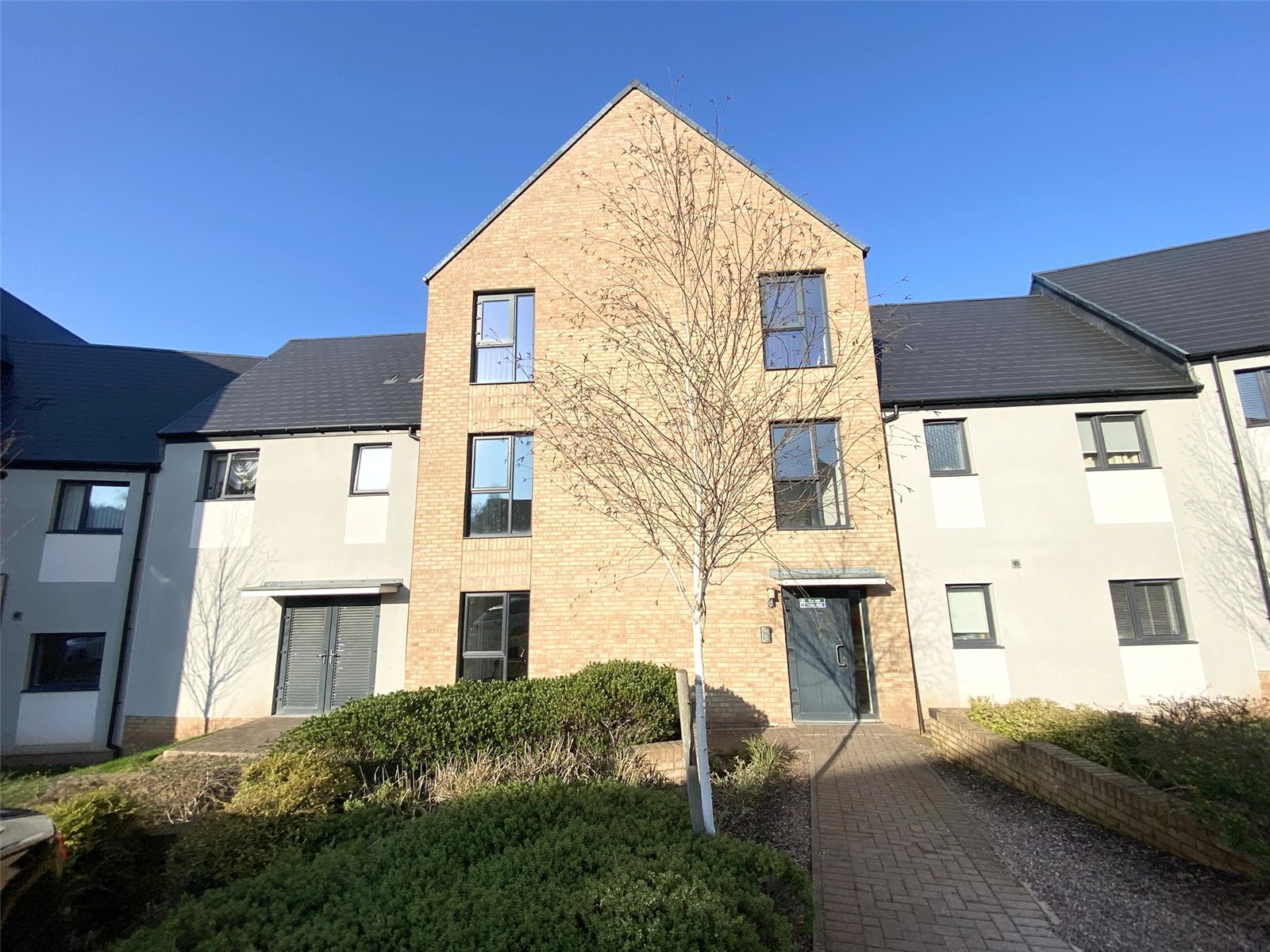 Parkside Crescent, Ketley, Telford, TF1 - DB Roberts