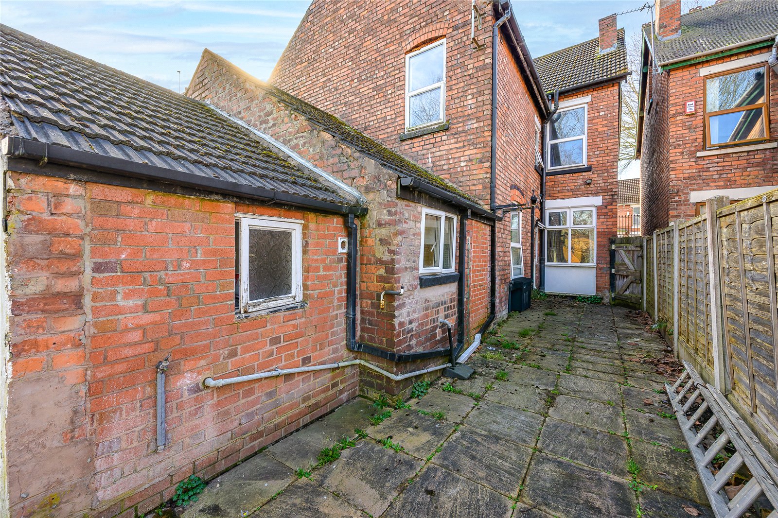 Allen Road, West Park, Wolverhampton, WV6 - DB Roberts