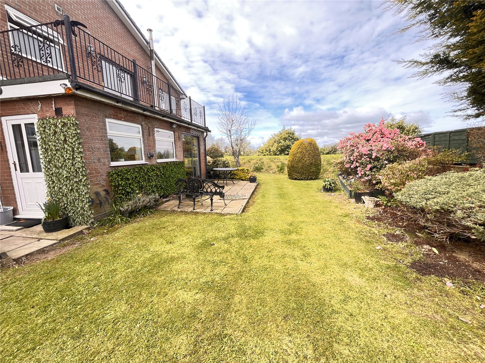 Melverley Road, Pentre, Shrewsbury, SY4 - DB Roberts