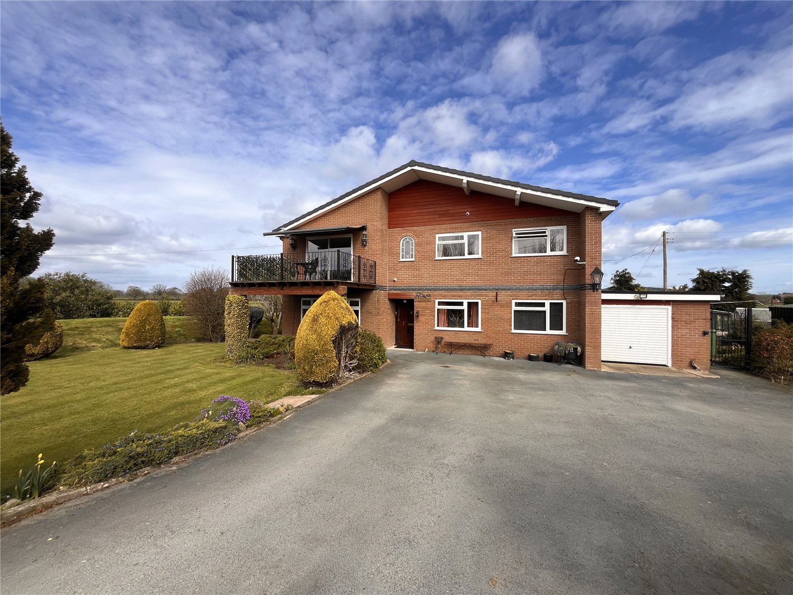 Melverley Road, Pentre, Shrewsbury, SY4 - DB Roberts
