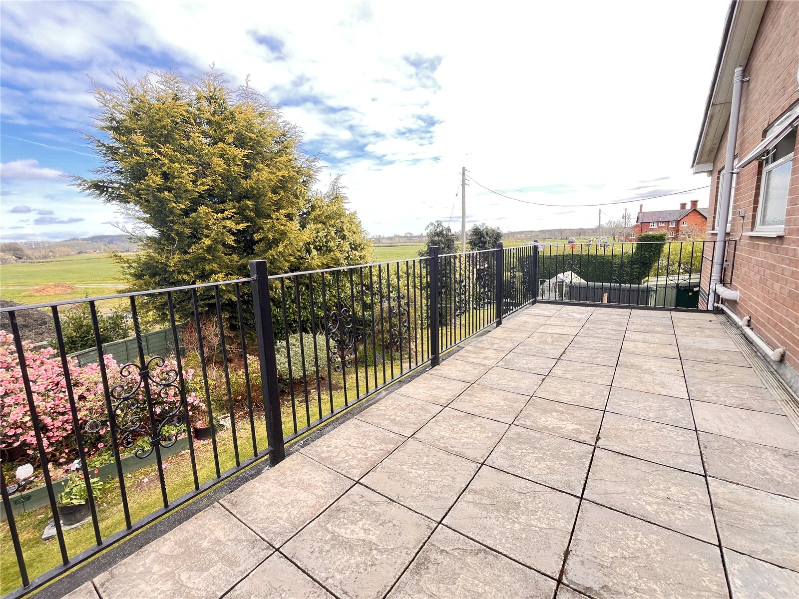 Melverley Road, Pentre, Shrewsbury, SY4 - DB Roberts