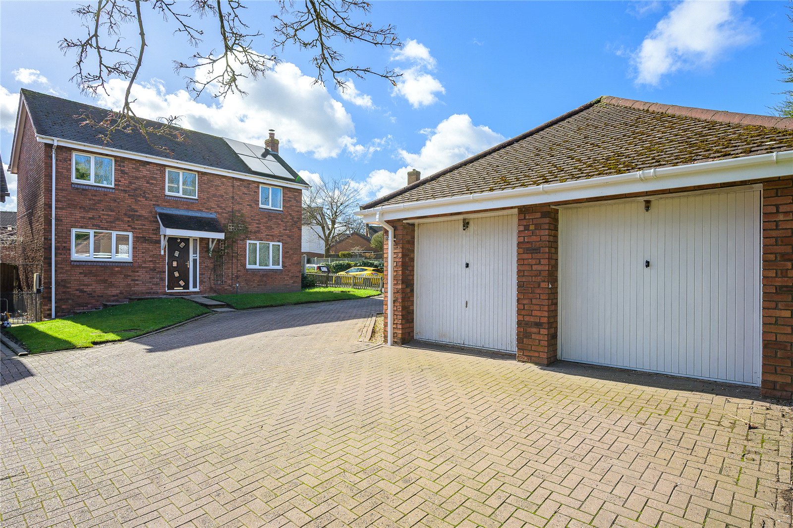 Ferndale Drive, Priorslee, Telford, TF2 - DB Roberts