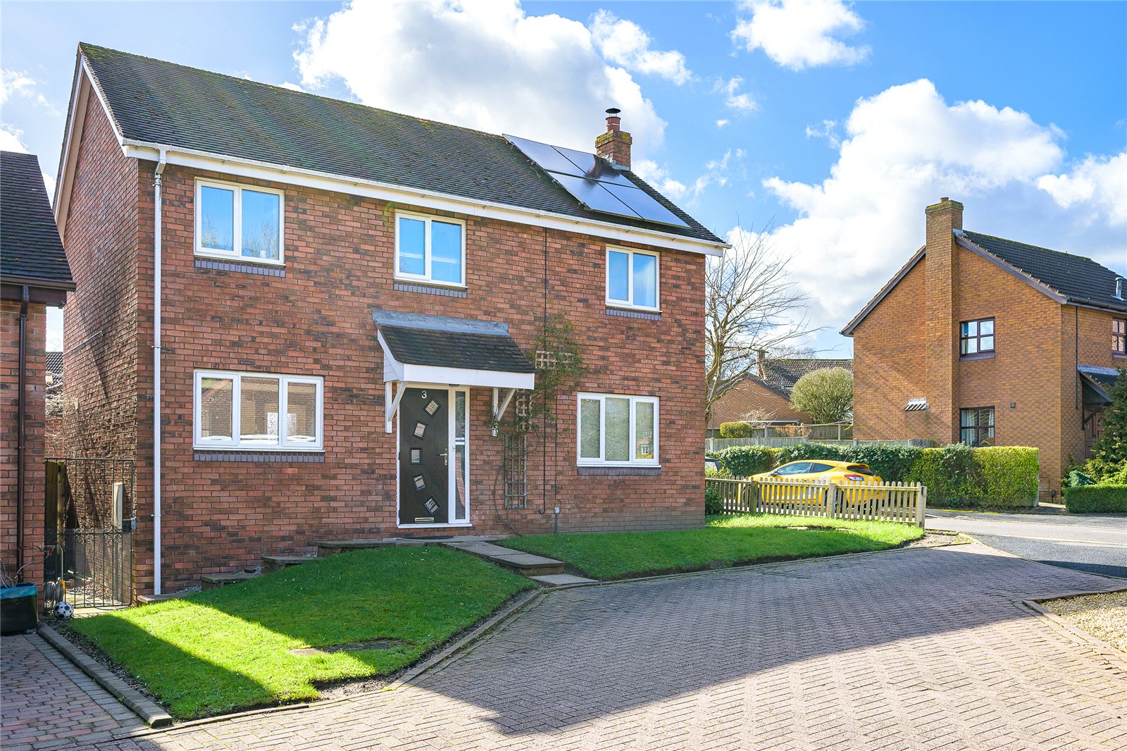 Ferndale Drive, Priorslee, Telford, TF2 - DB Roberts