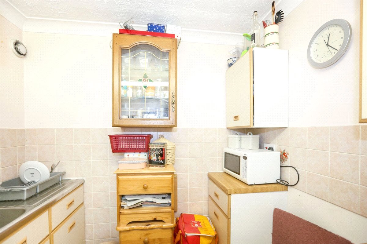 Grosvenor Park, Pennhouse Avenue, Wolverhampton, WV4 - DB Roberts
