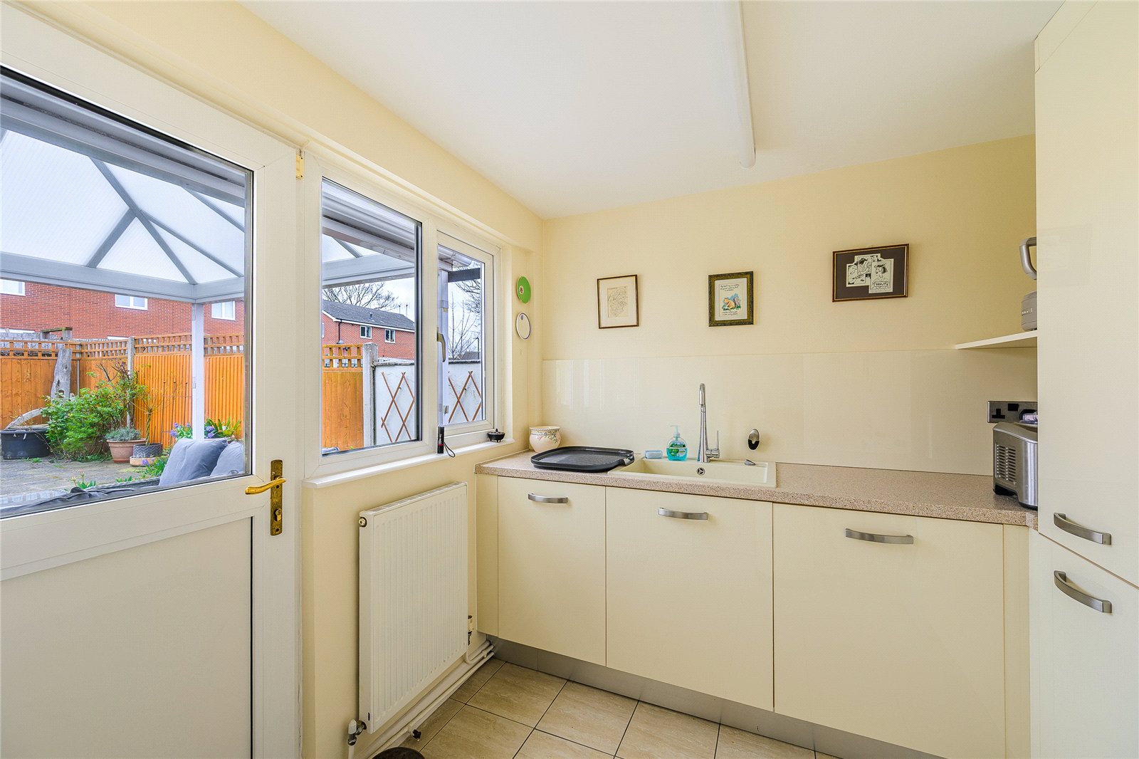 Milldale Crescent, Fordhouses, Wolverhampton, WV10 - DB Roberts