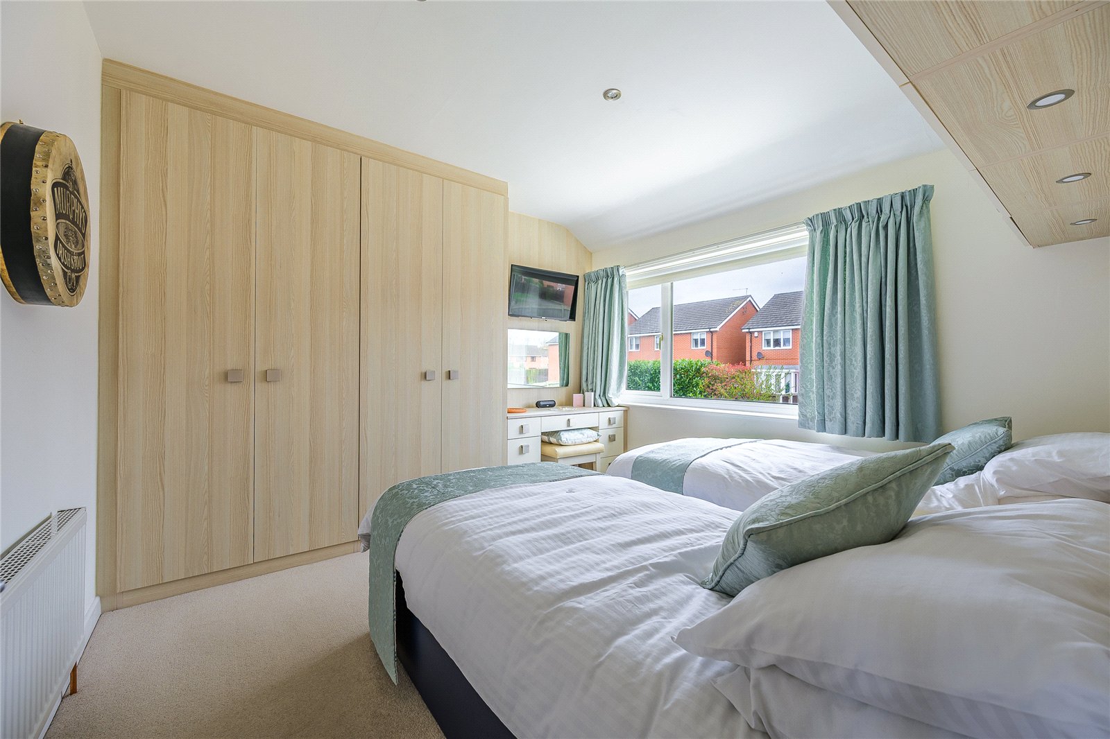 Milldale Crescent, Fordhouses, Wolverhampton, WV10 - DB Roberts