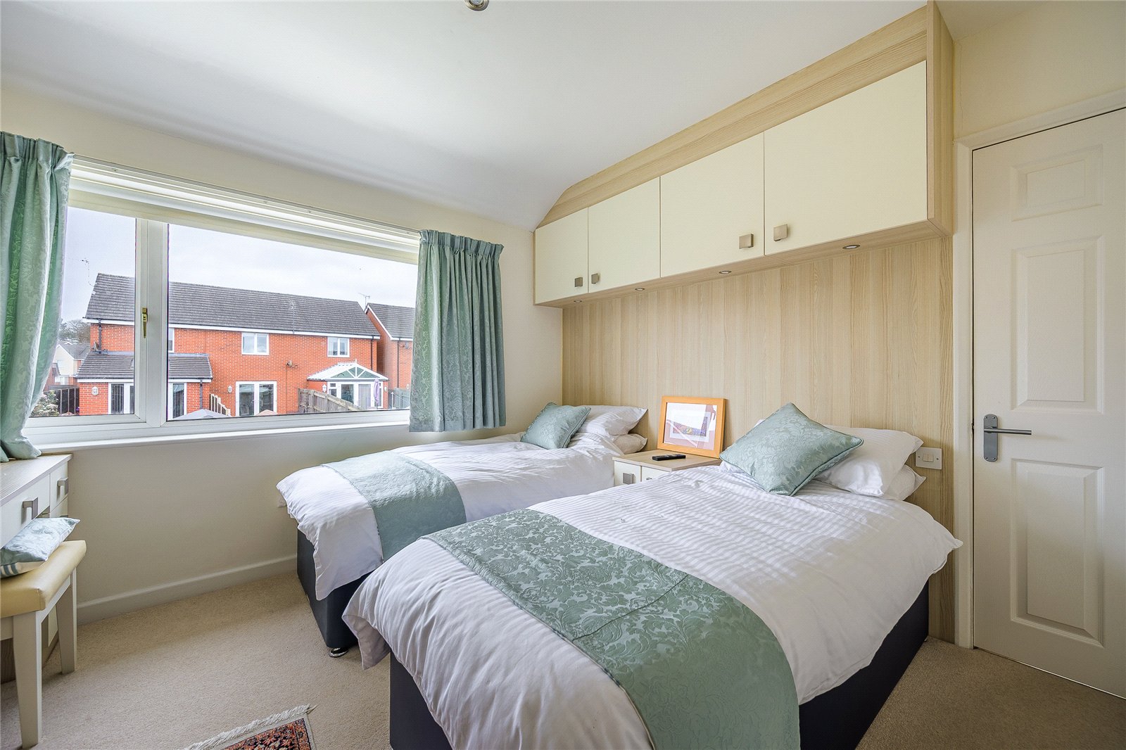 Milldale Crescent, Fordhouses, Wolverhampton, WV10 - DB Roberts