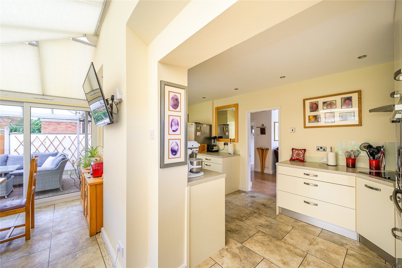 Milldale Crescent, Fordhouses, Wolverhampton, WV10 - DB Roberts
