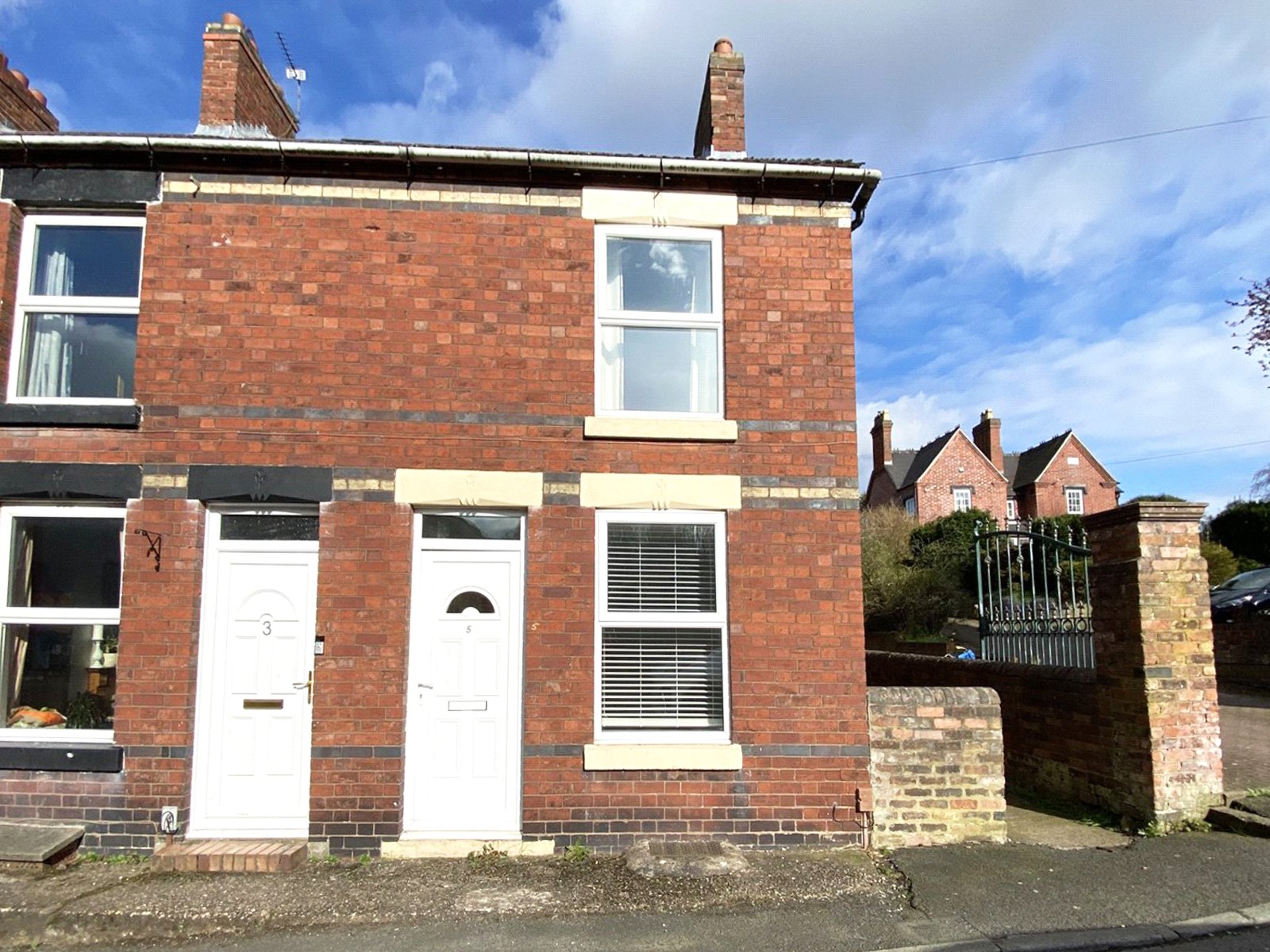 Albert Street, St. Georges, Telford, TF2 - DB Roberts