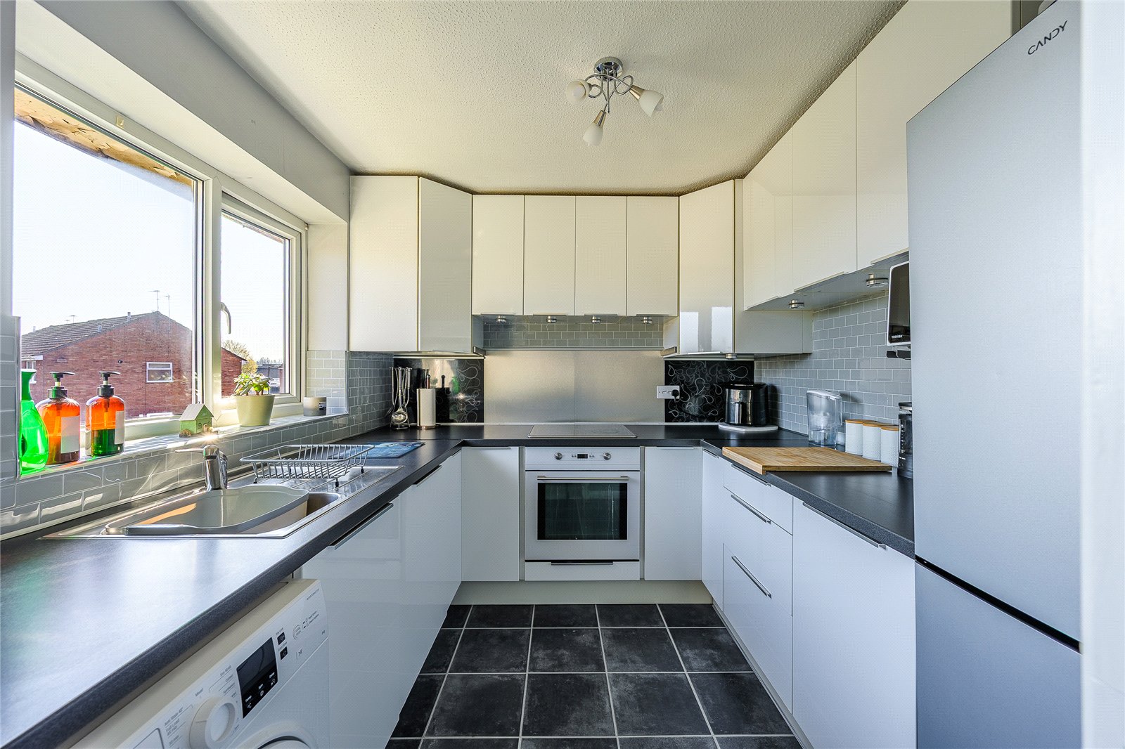 Leybourne Crescent, Pendeford, Wolverhampton, WV9 - DB Roberts