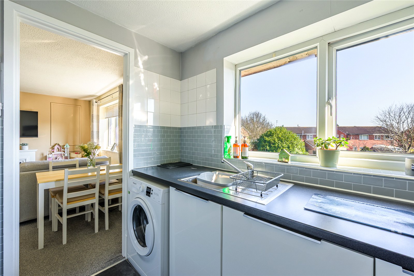 Leybourne Crescent, Pendeford, Wolverhampton, WV9 - DB Roberts