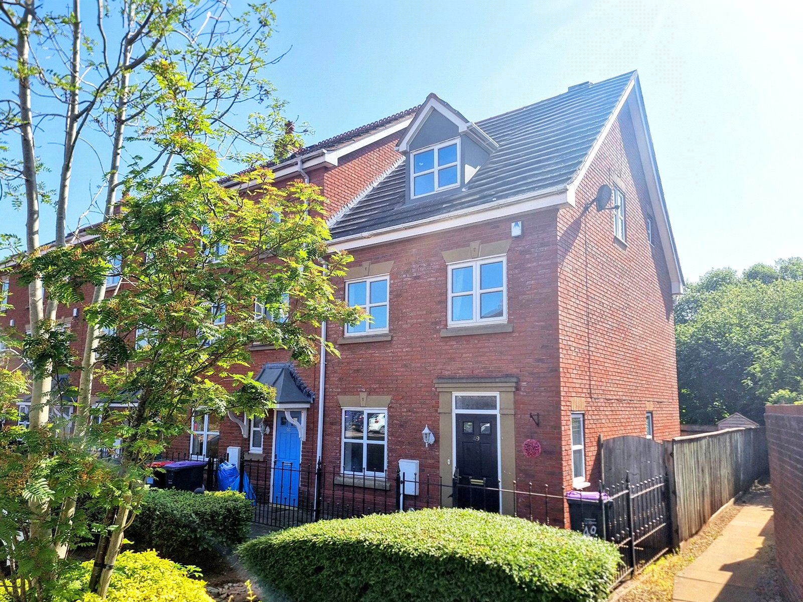 Gatcombe Way, Priorslee, Telford, TF2 - DB Roberts