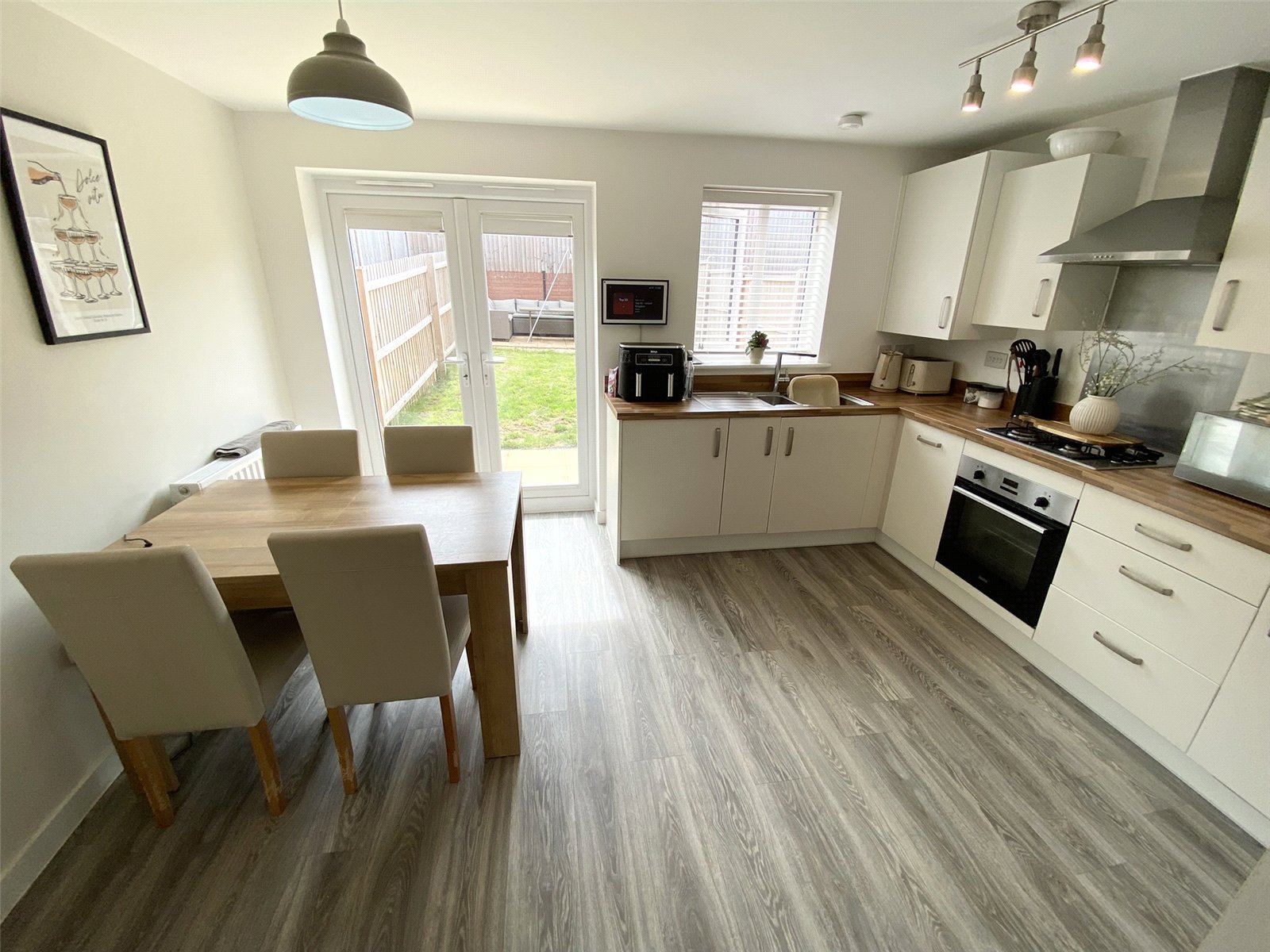 John Jaundrell Close, Priorslee, Telford, TF2 - DB Roberts