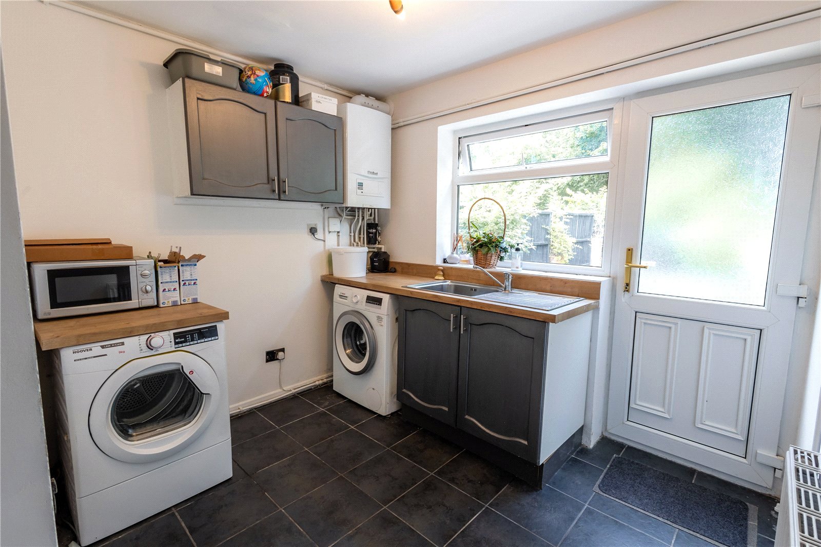 Lydbury Close, Stirchley, Telford, TF3 - DB Roberts