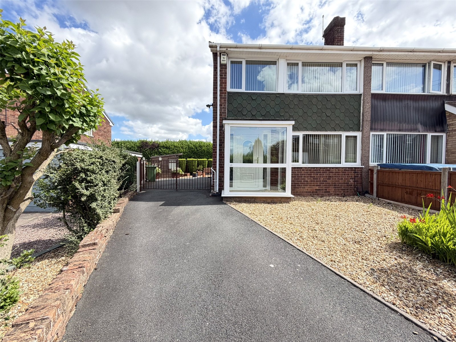 Teagues Crescent, Trench, Telford, TF2 - DB Roberts