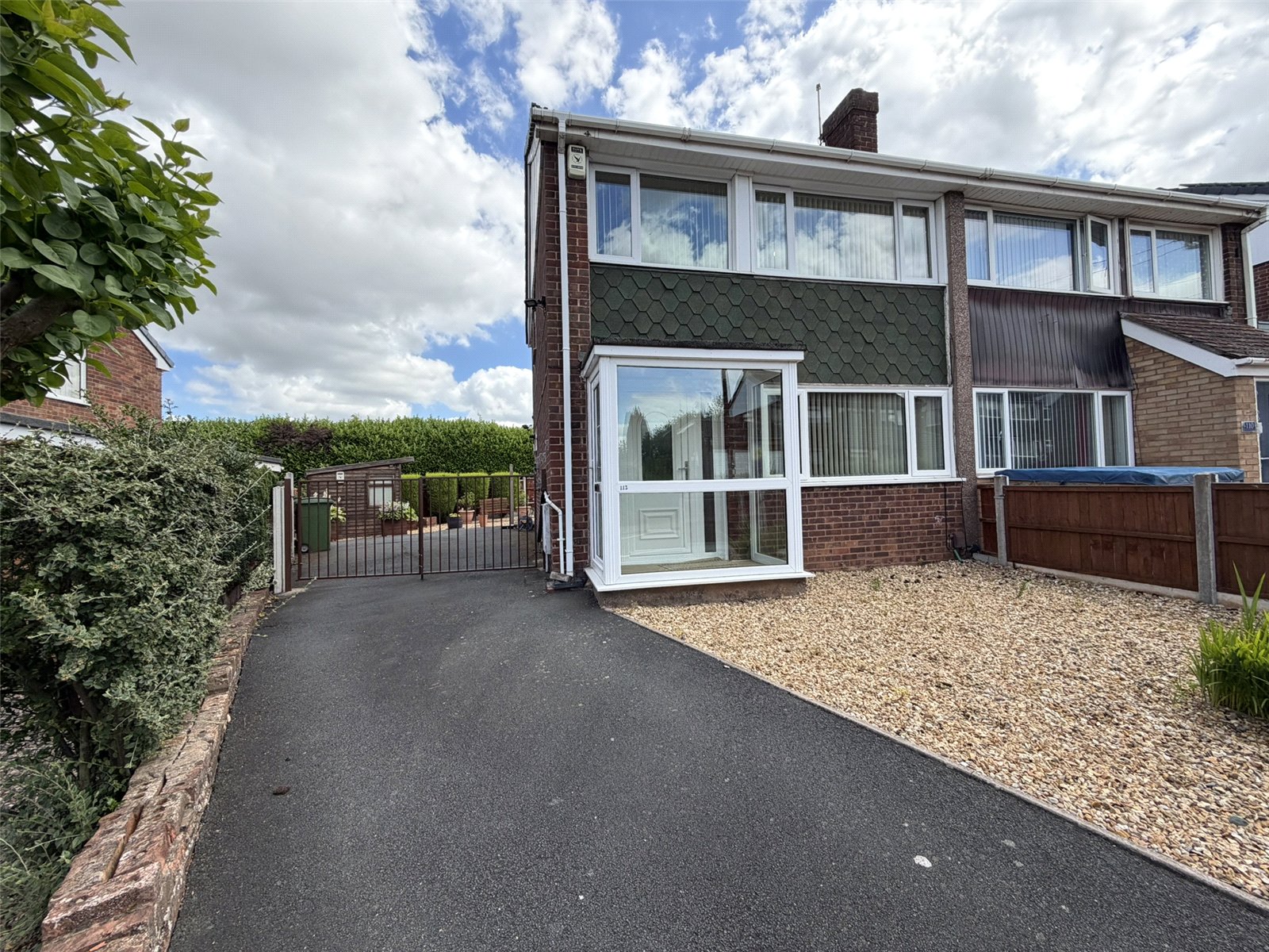 Teagues Crescent, Trench, Telford, TF2 - DB Roberts