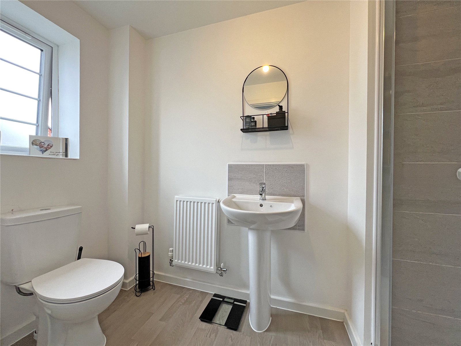 Tunnel Close, Snedshill, Telford, TF2 - DB Roberts