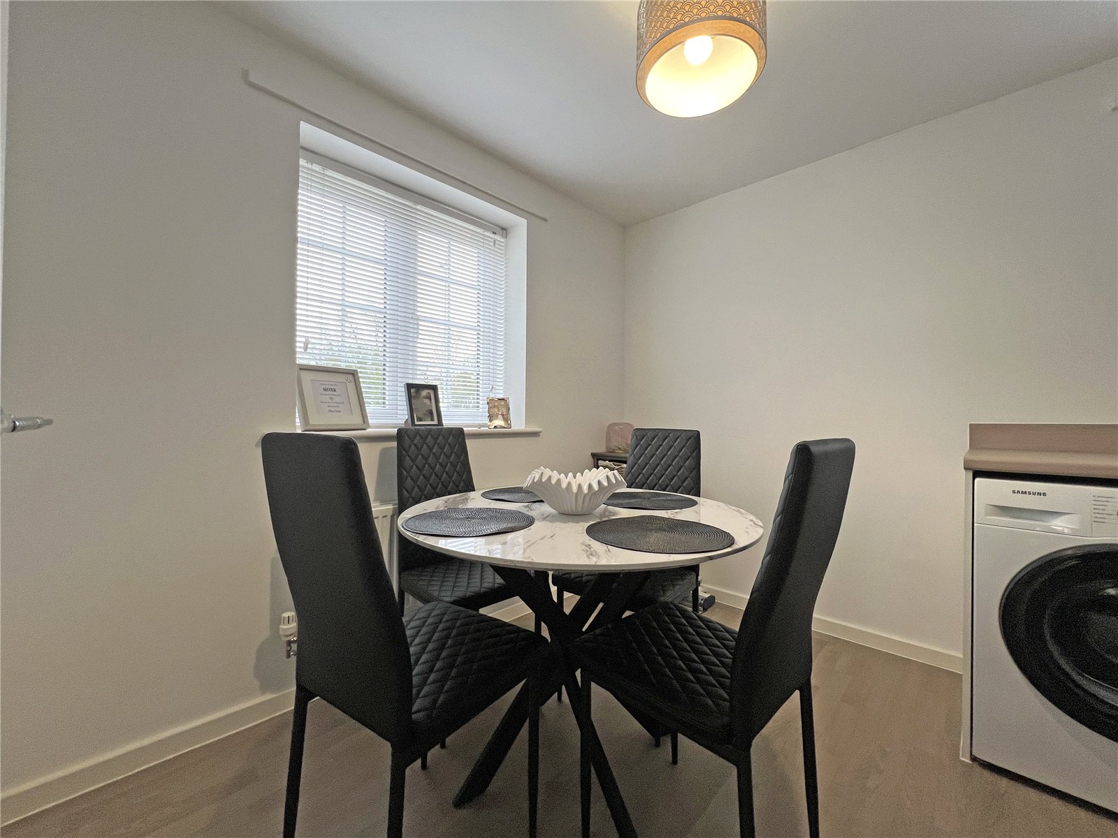 Tunnel Close, Snedshill, Telford, TF2 - DB Roberts