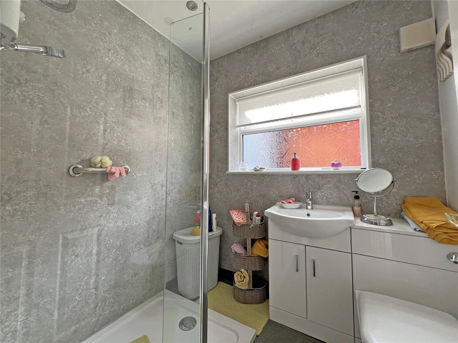 Stanall Drive, Muxton, Telford, TF2 - DB Roberts