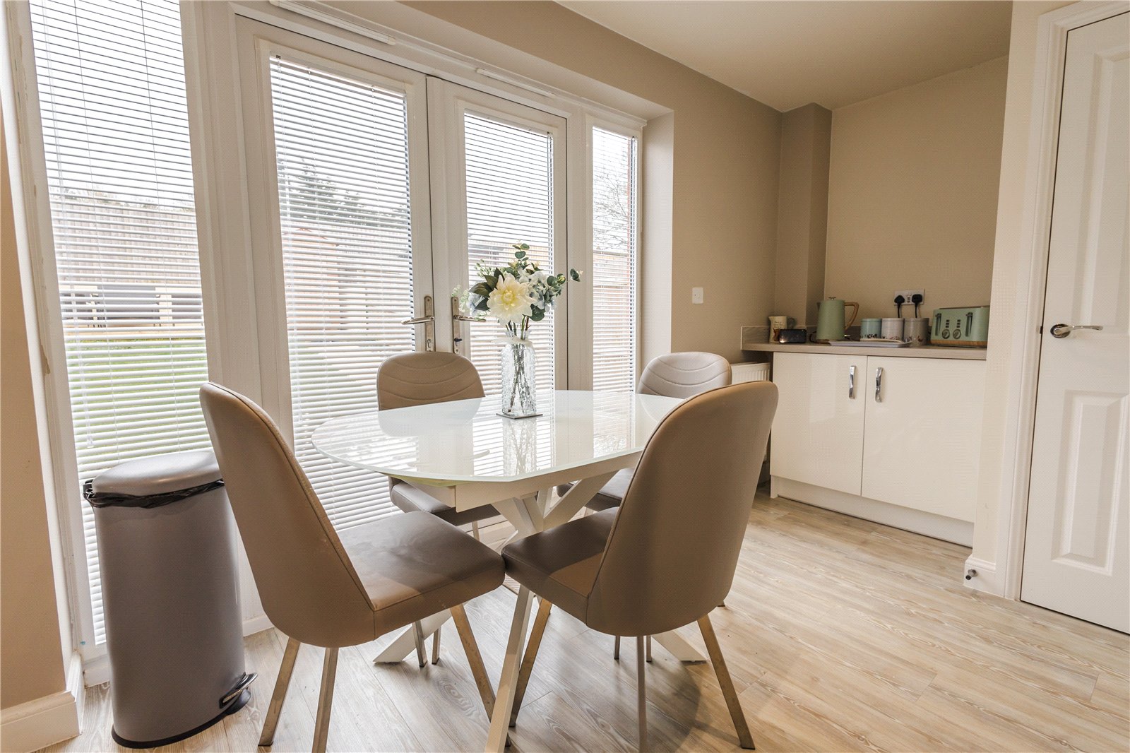 Maxfield Crescent, Newdale, Telford, TF3 - DB Roberts