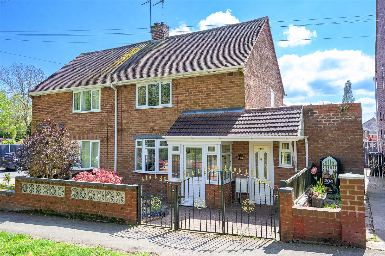 Kitchen Lane, Wednesfield, Wolverhampton, WV11 - DB Roberts