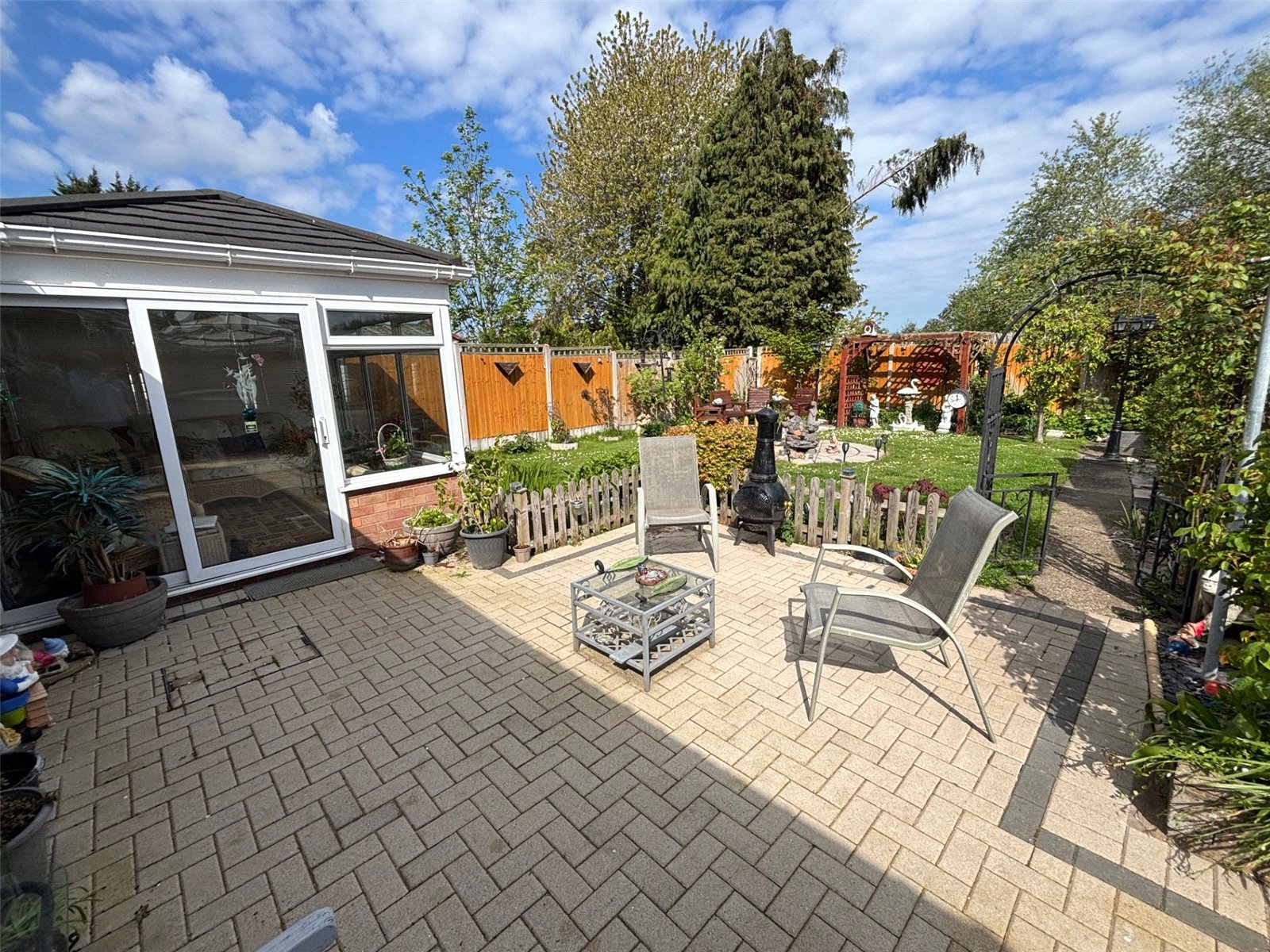Smith Crescent, Wrockwardine Wood, Telford, TF2 - DB Roberts
