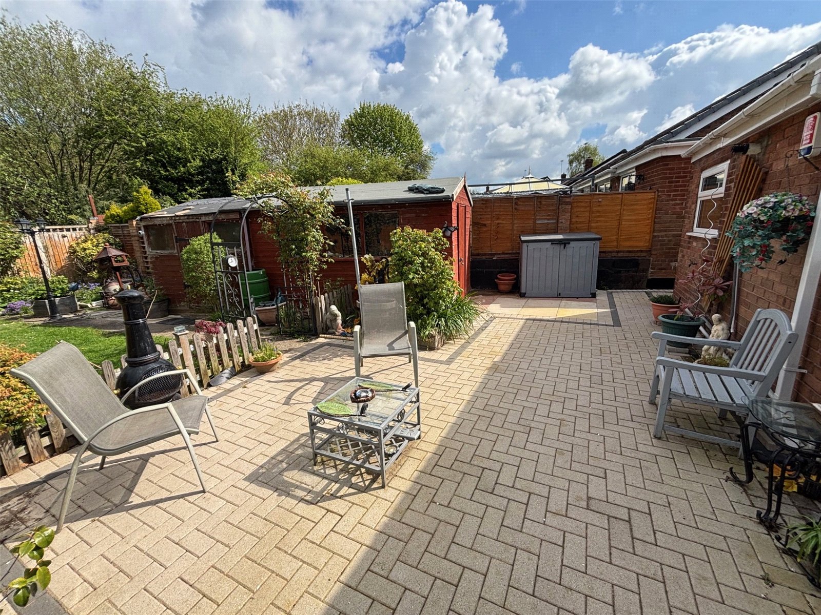 Smith Crescent, Wrockwardine Wood, Telford, TF2 - DB Roberts