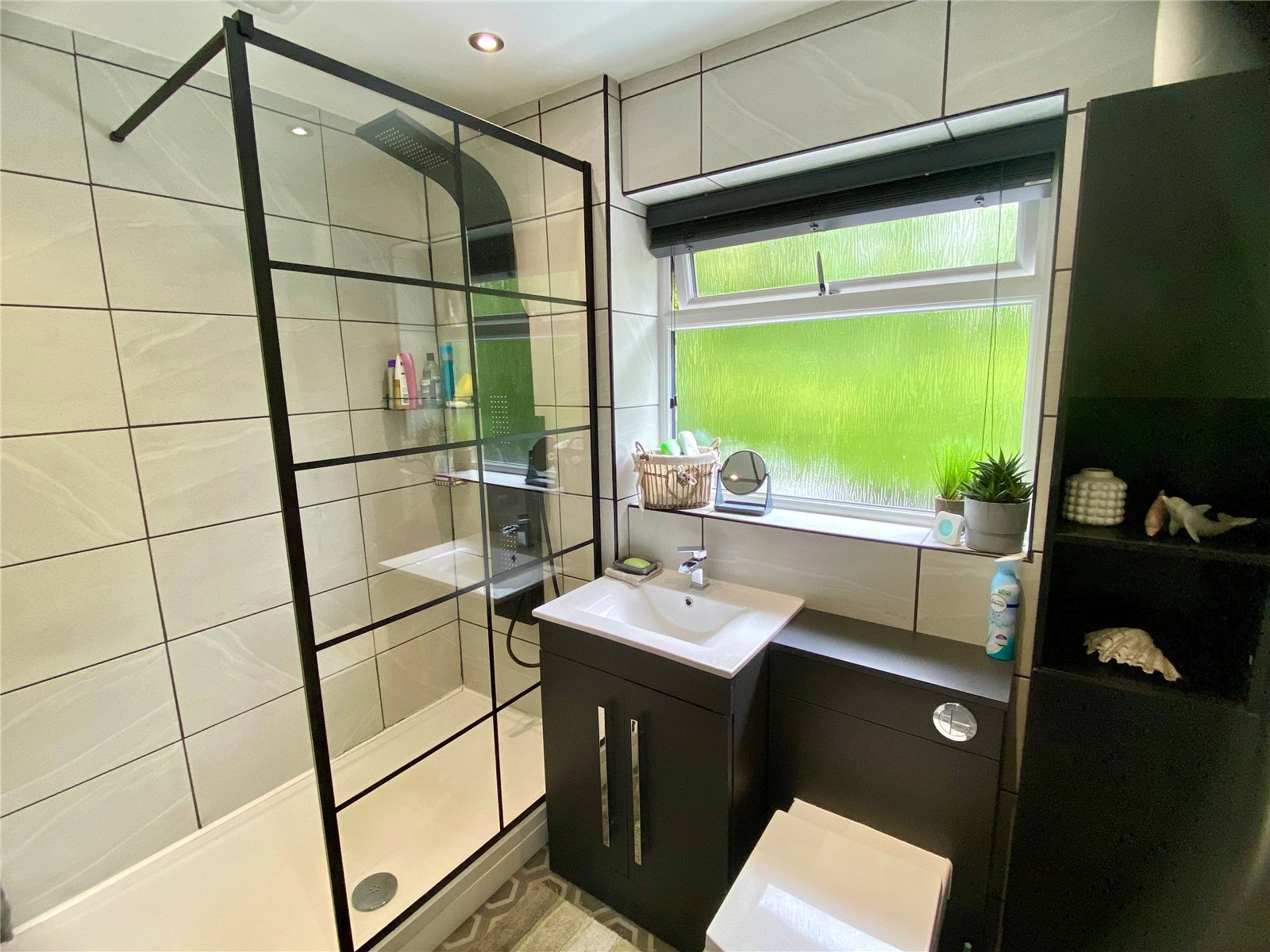 Nickless Way, Dawley, Telford, TF4 - DB Roberts