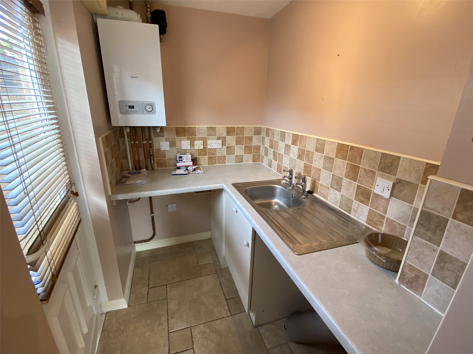 Lilyvale Close, Priorslee, Telford, TF2 - DB Roberts