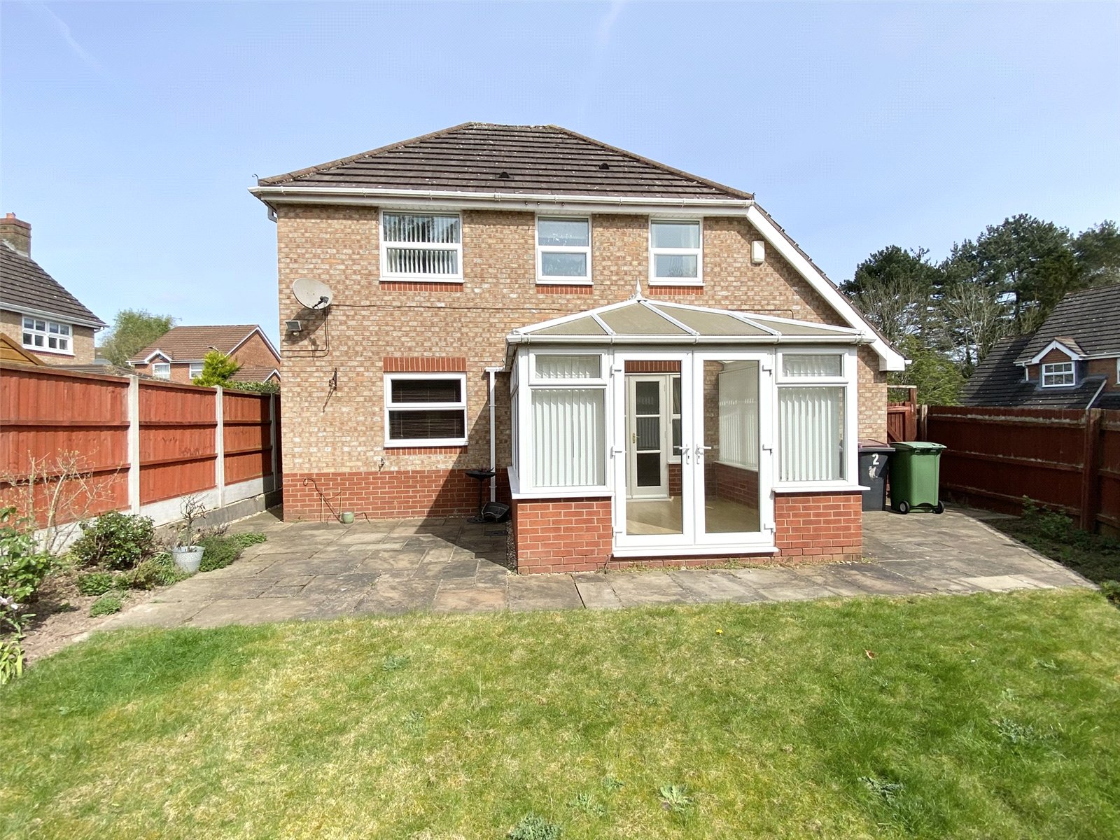 Lilyvale Close, Priorslee, Telford, TF2 - DB Roberts