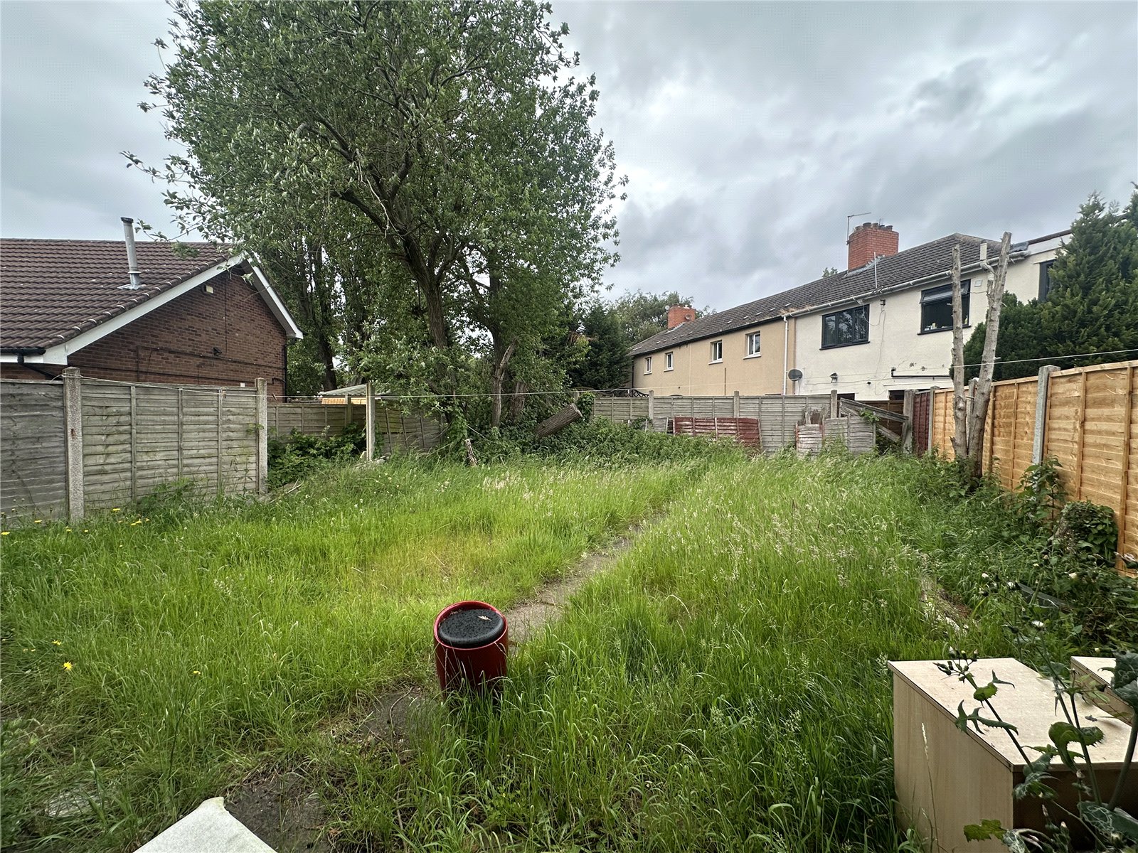 Snowdon Way, Dunstall Hill, Wolverhampton, WV10 - DB Roberts