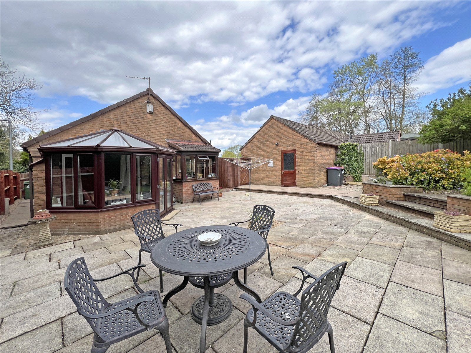 Ludford Drive, Stirchley, Telford, TF3 - DB Roberts