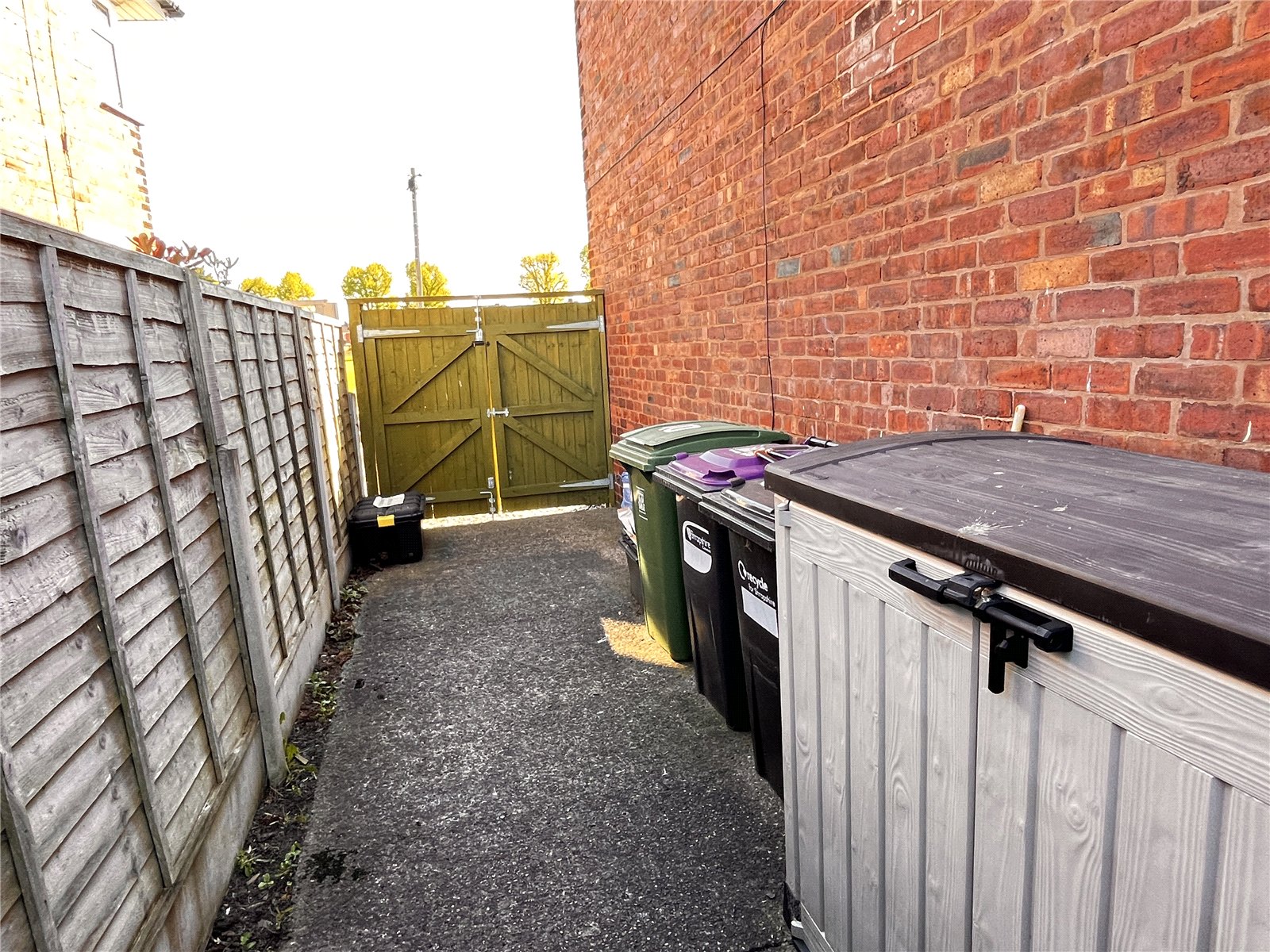 Rydal Avenue, Harlescott, Shrewsbury, SY1 - DB Roberts