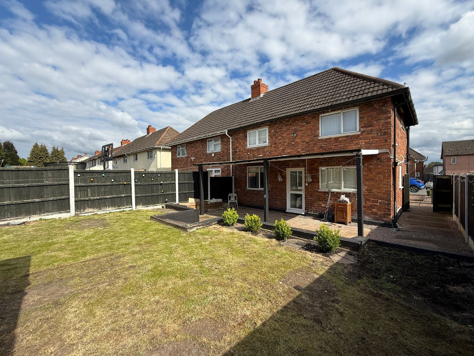 Deansfield Road, Wolverhampton, West Midlands, WV1 - DB Roberts