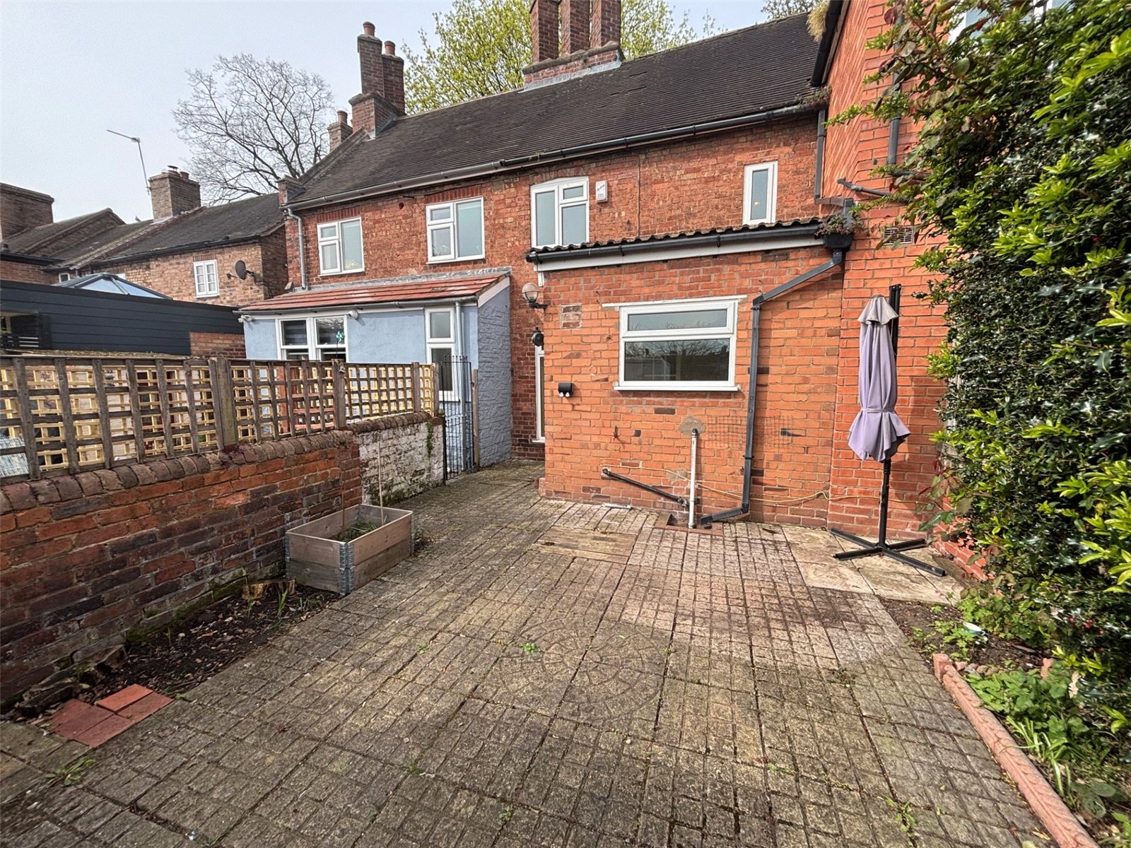 Russell Road, Madeley, Telford, TF7 - DB Roberts