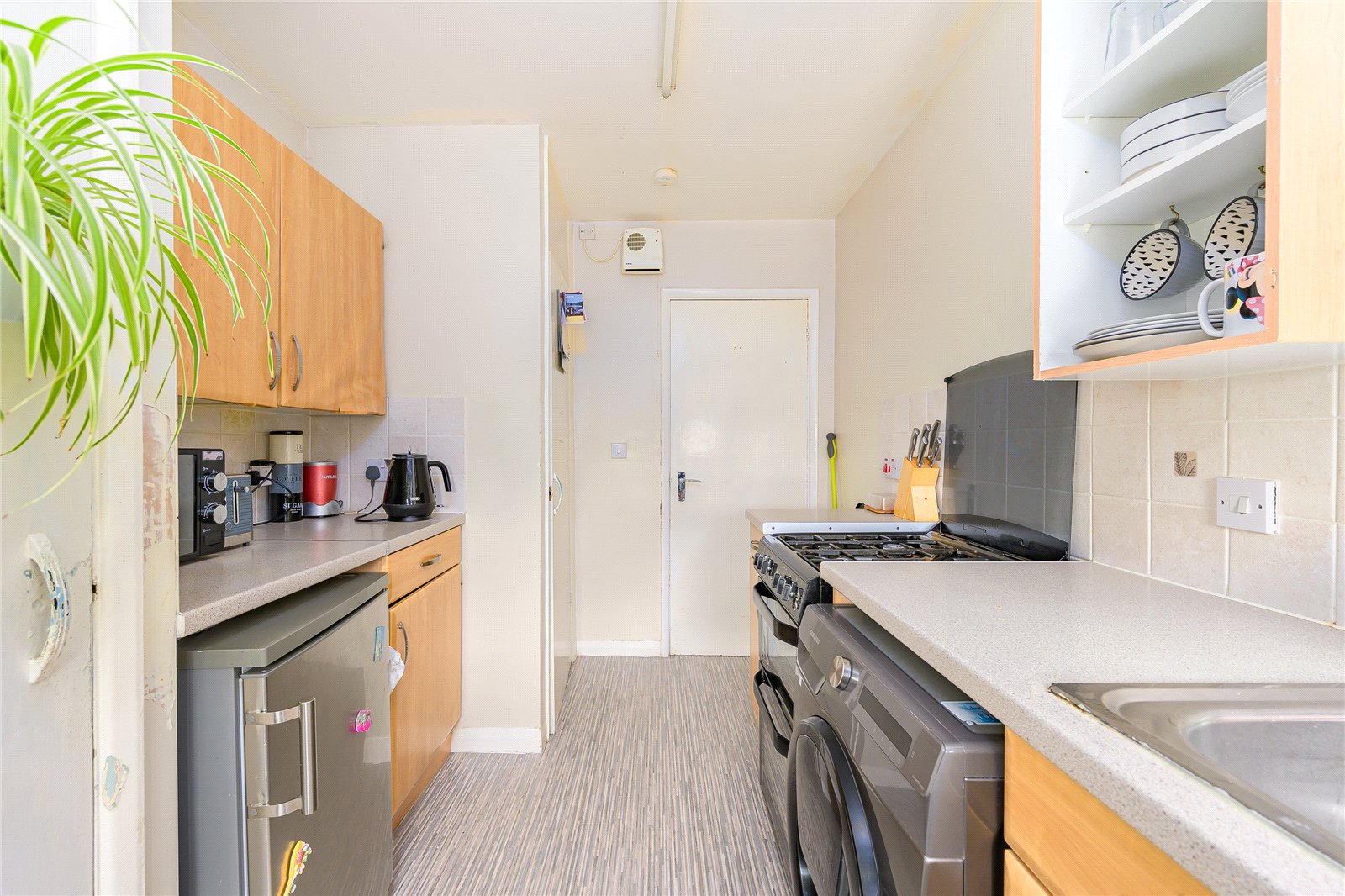 Bevan Avenue, Lanesfield, Wolverhampton, WV4 - DB Roberts