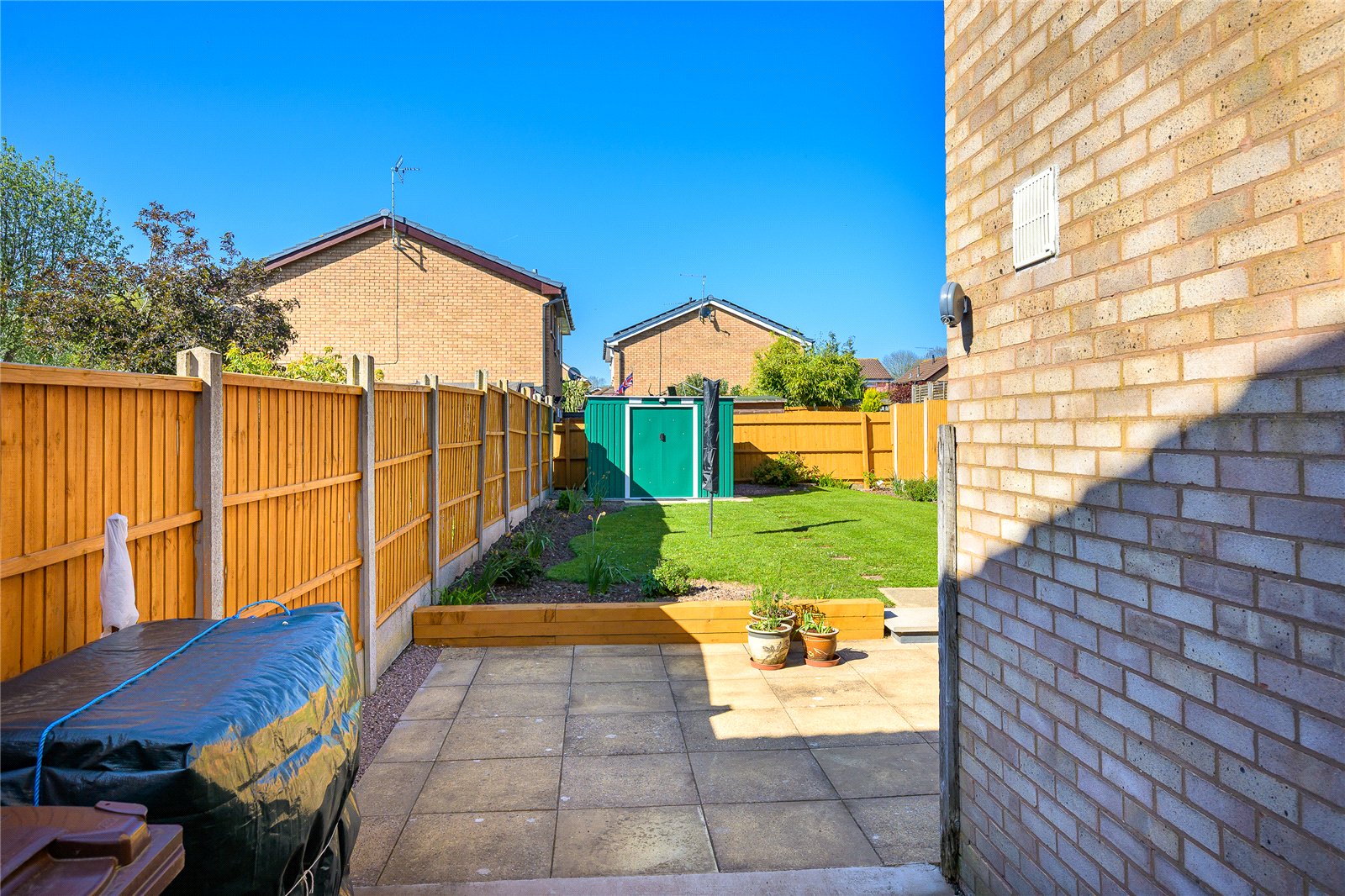 Clewley Drive, Pendeford, Wolverhampton, WV9 - DB Roberts