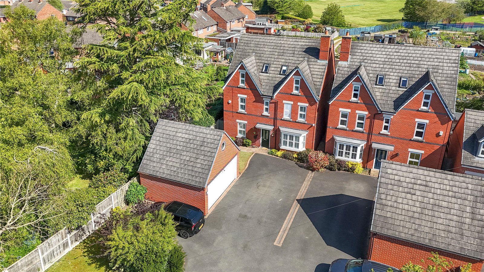 Brooklands Grove, Stafford, Staffordshire, ST16 - DB Roberts